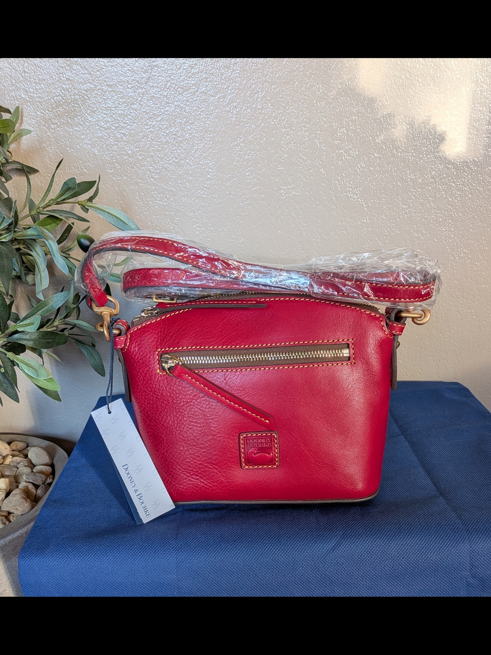 Beautiful! NWT Dooney & Bourke Florentine Domed Crossbody in RED